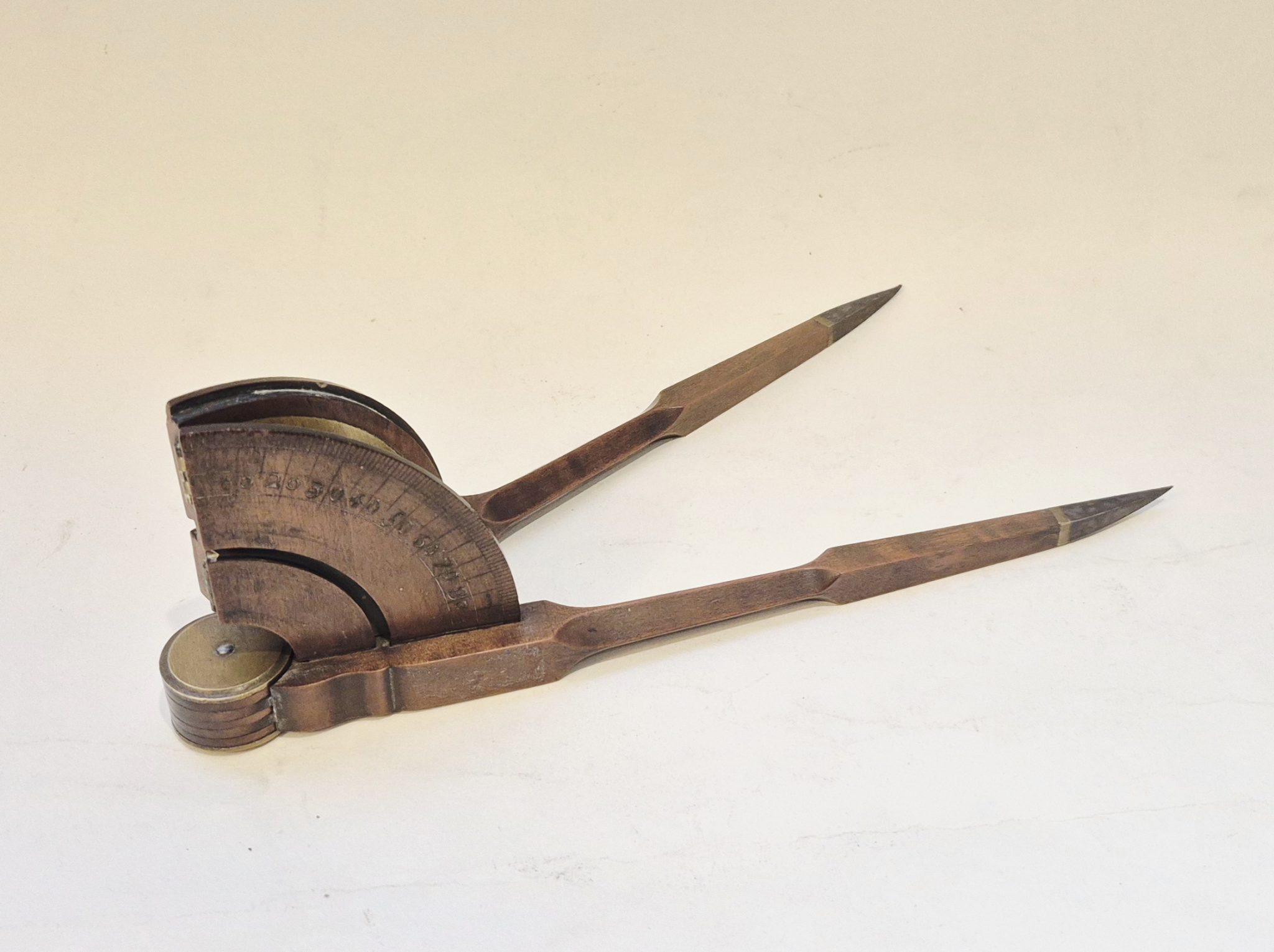The only known surviving example of a four-pronged compass, according to Nicolas Ginet, circa 1775