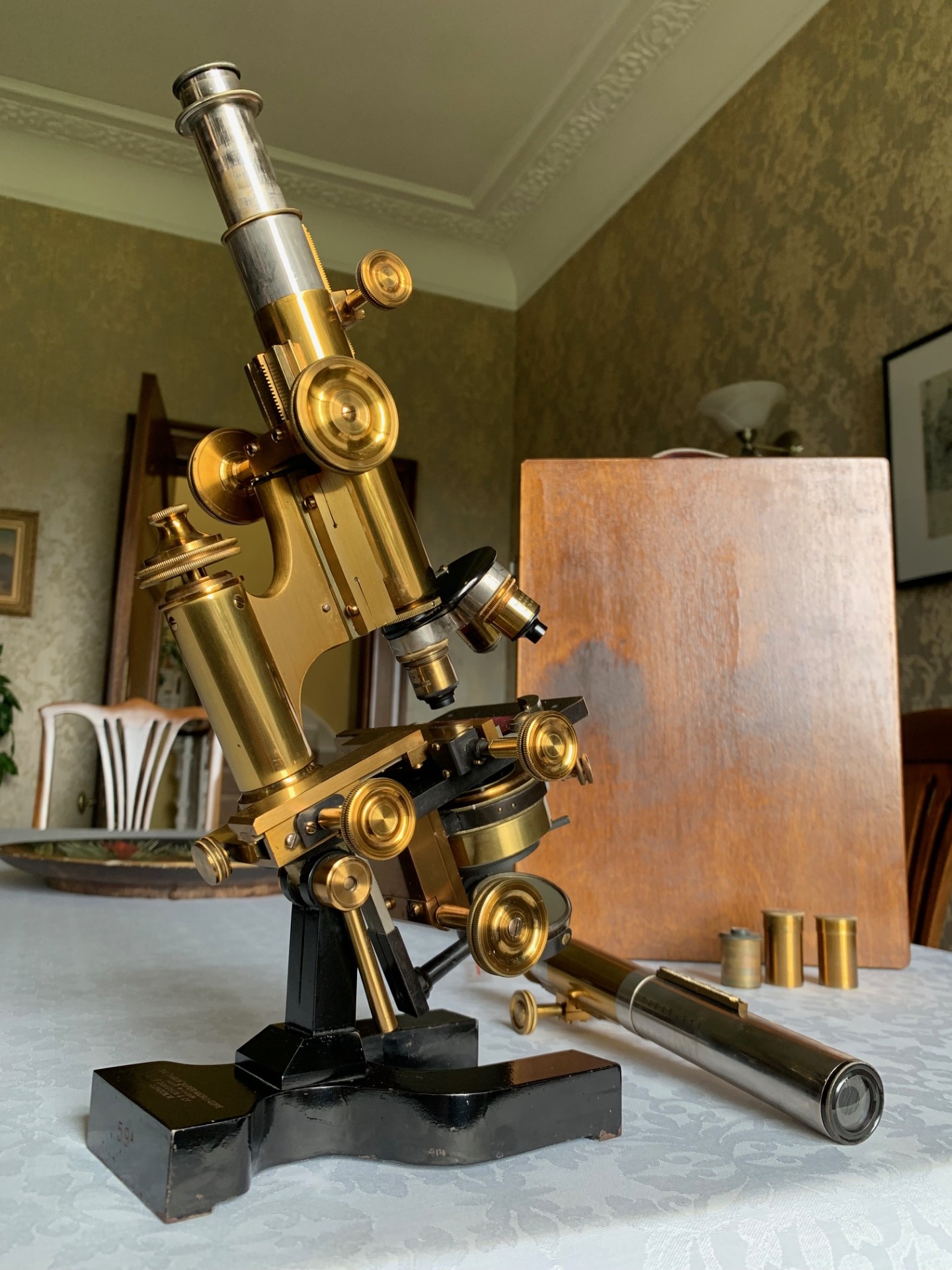 Antique Davon ‘Super Microscope’ in Brass by F Davidson & Co., London – c1920s