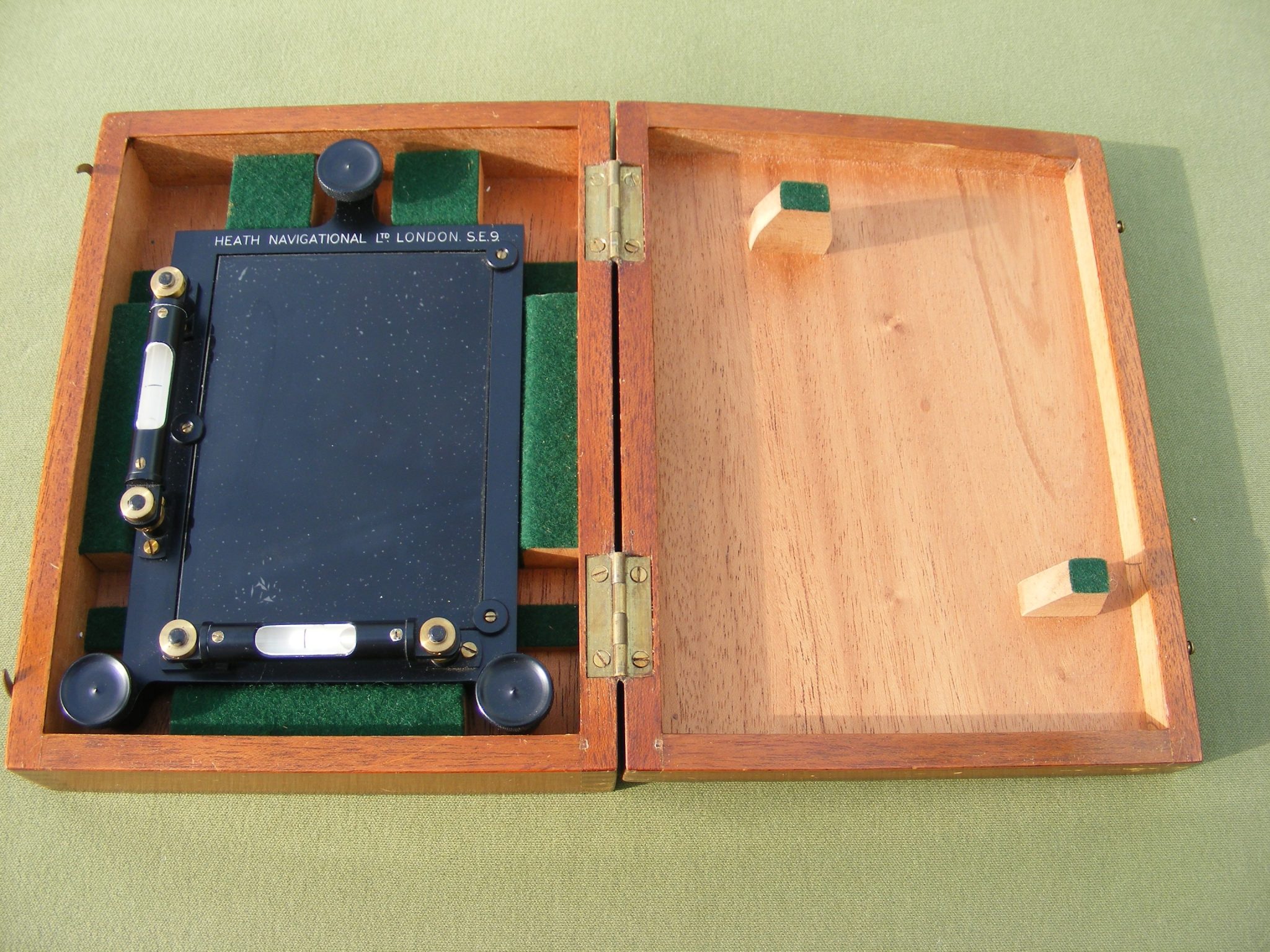 HEATH ARTIFICIAL HORIZON