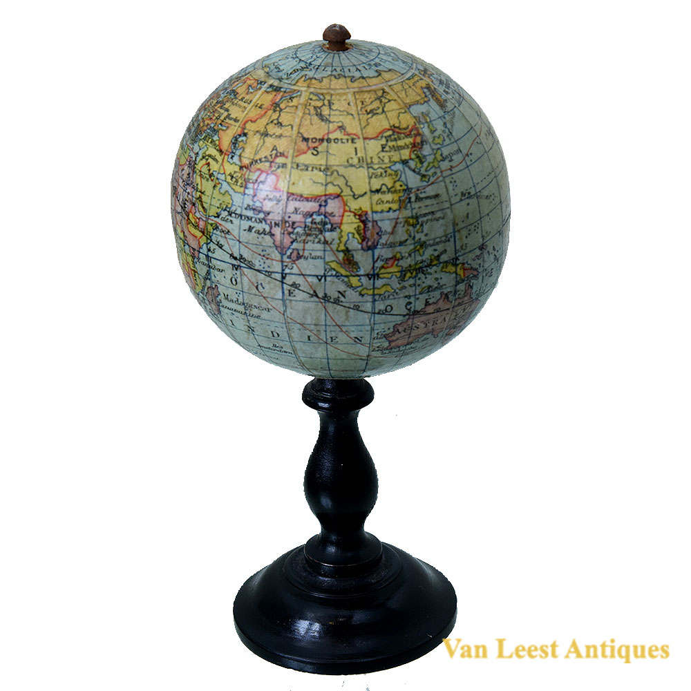 J. Lebègue & Cie miniature  globe, C1905