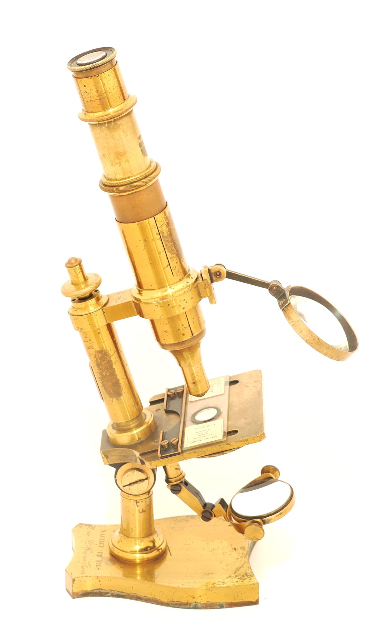 Nachet microscope in case (c.1870)